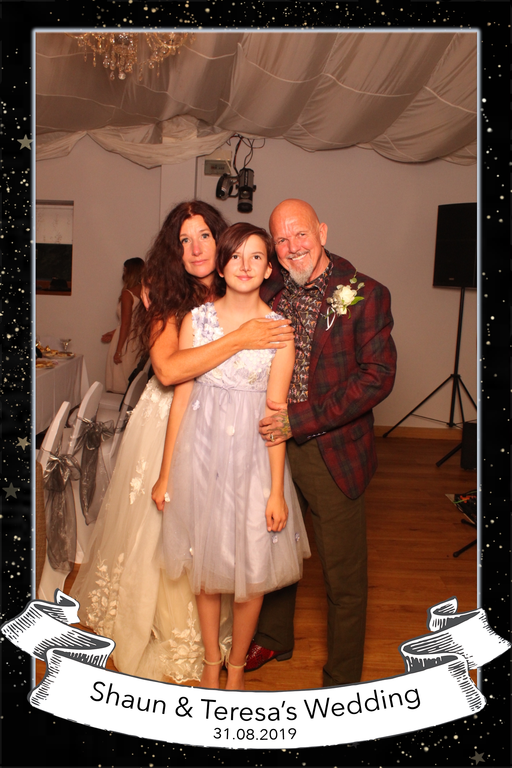 Sean and Teresa | View more photos from the event at images.mobile-photo-booth.com/u/MobilePhotoBoothUK/Sean-and-Teresa